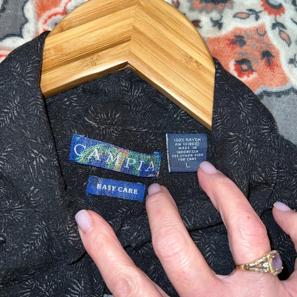 Campus Men’s button down shirt. Size large. EUC. - Picture 3 of 3